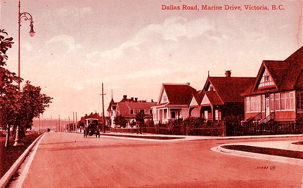 A vintage postcard image of Dallas Road Victoria on a summer's afternoon